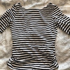Guess? Brand 1/2 sleeve shirt open back NWOT